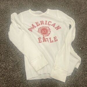 White American Eagle long sleeve shirt